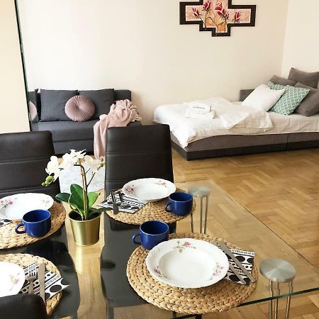 Sienna 93 - Cozy Studio By Homeprime وارسو المظهر الخارجي الصورة